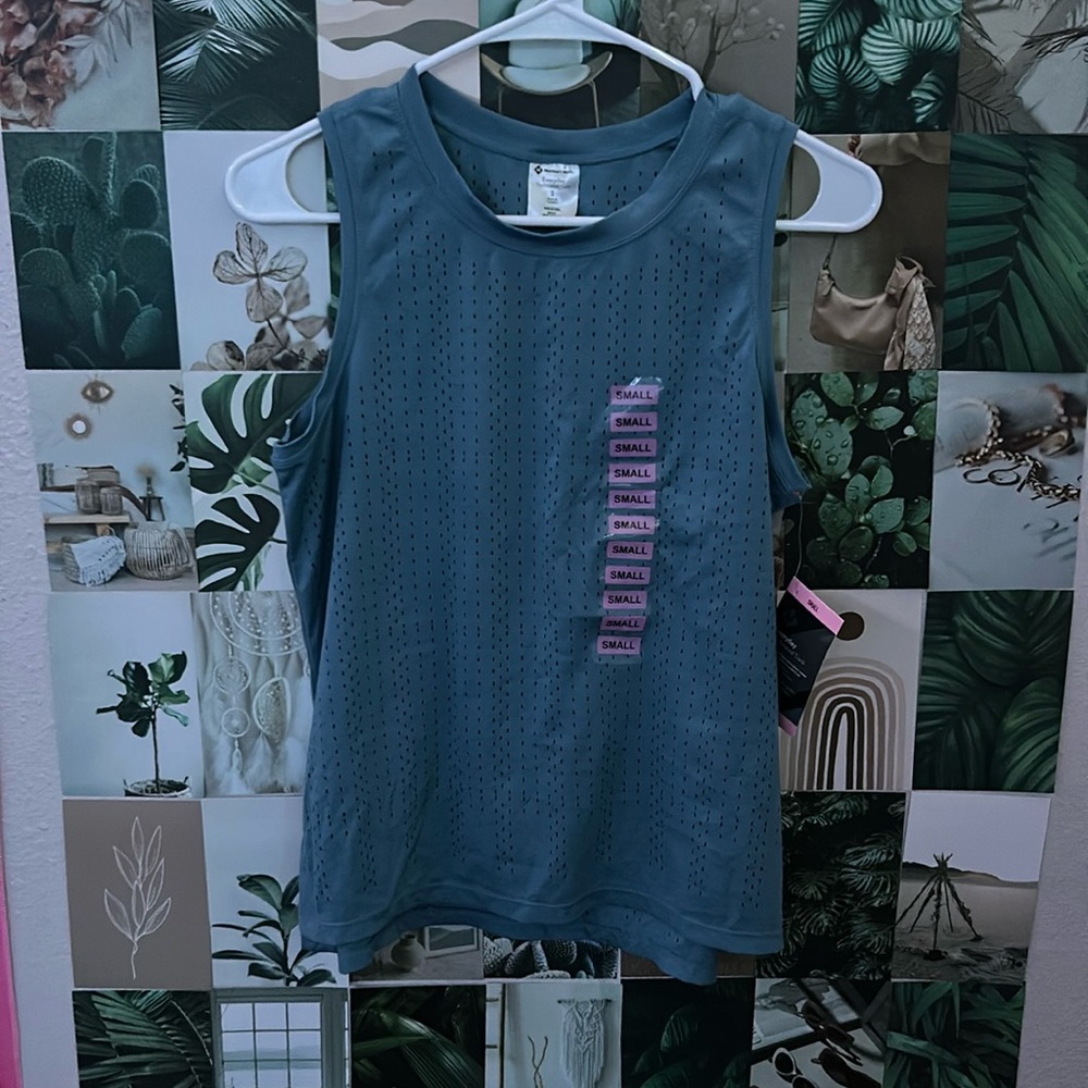 Size small members mark blue tank top
